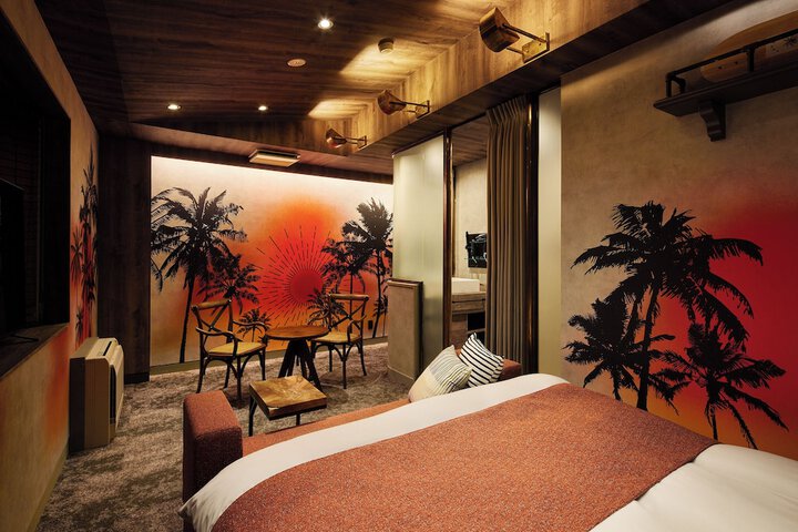 Room 10 of 26