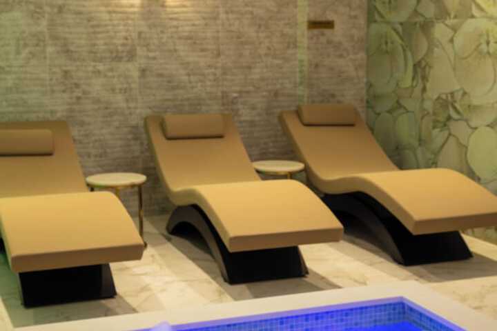 Spa 25 of 36