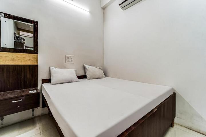 Hotel O Midtown Hotel & Guest House
