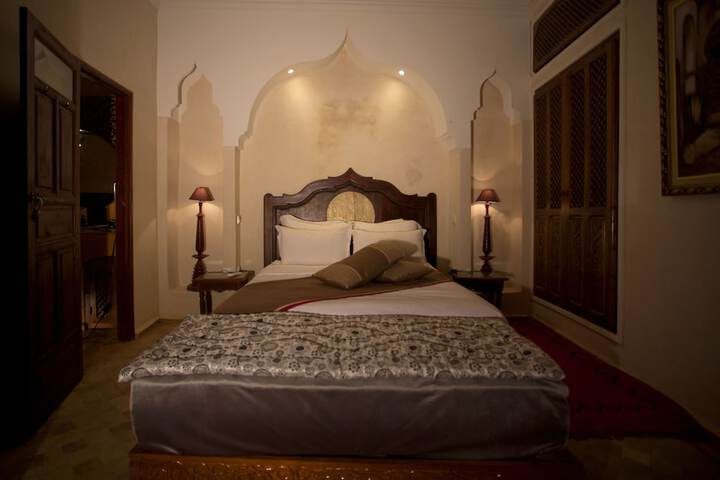 Room 10 of 97