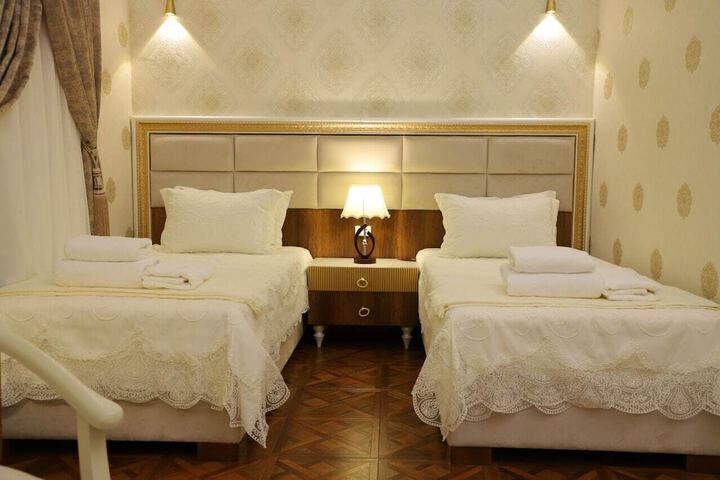 Room 7 of 23