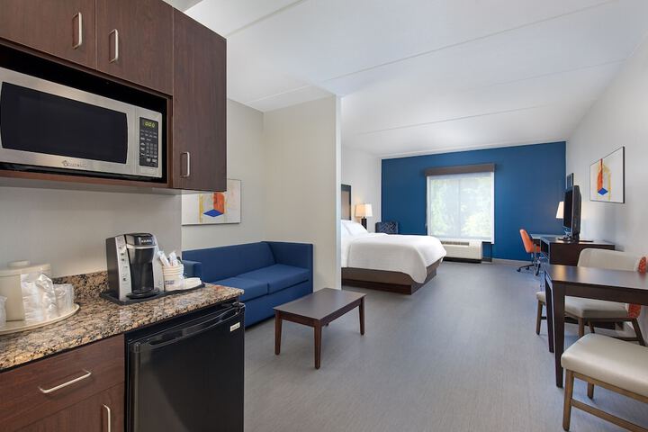 Room 10 of 53