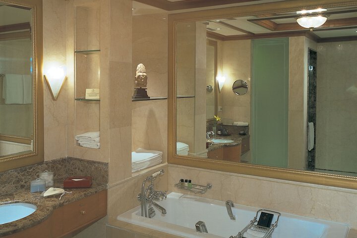Room 45 of 97