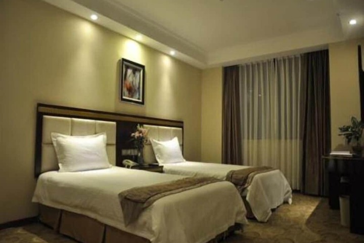Room 5 of 42