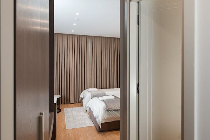 Room 43 of 115