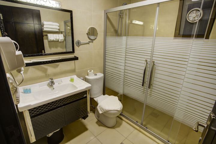 Room 14 of 15