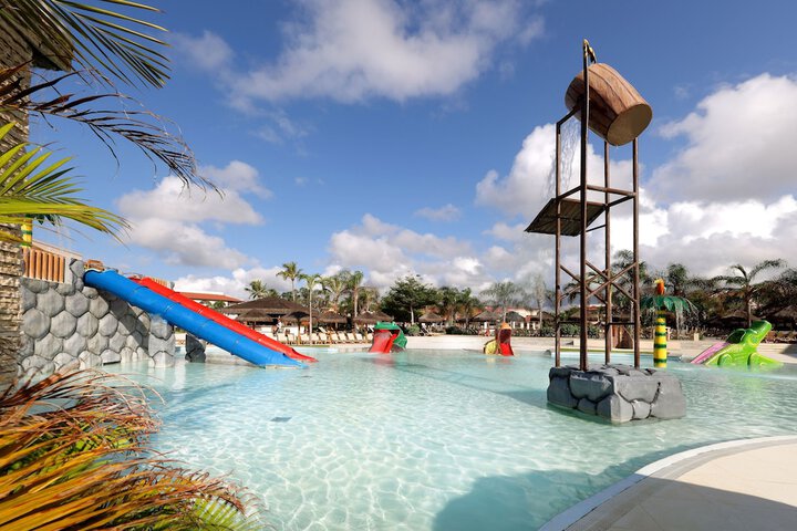 Pools & Facilities