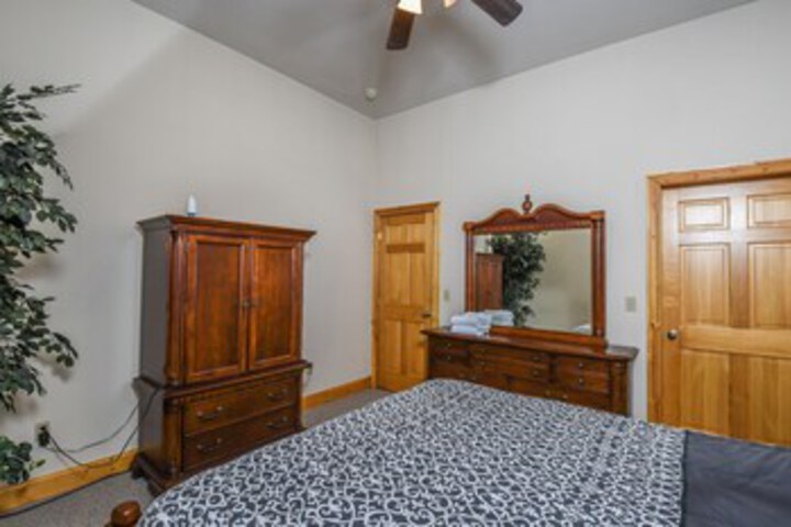 Room 31 of 34