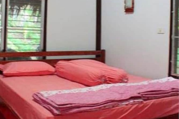 Room 4 of 30