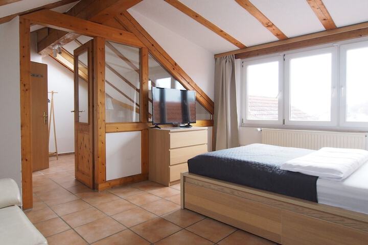 Room 30 of 136
