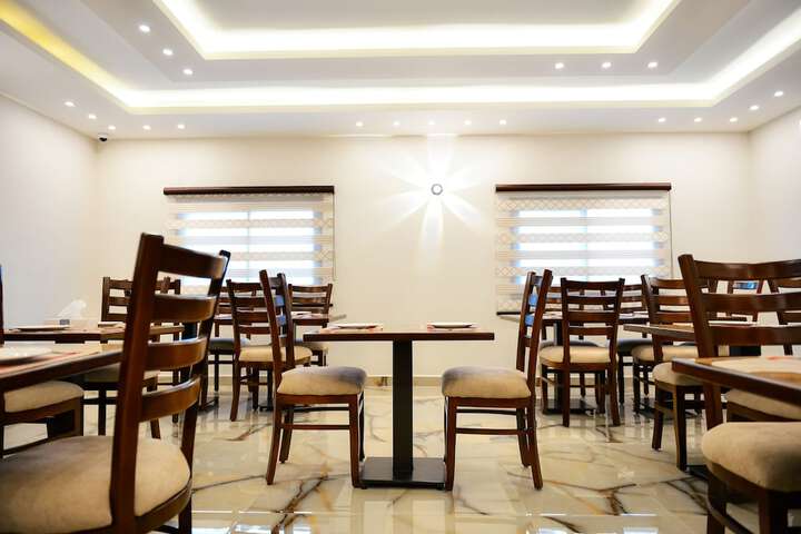 Dining 200 of 235