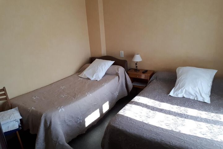 Room 10 of 40