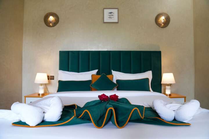 Room 2 of 35