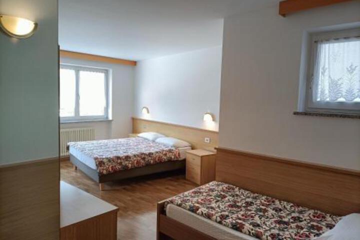Room 47 of 53