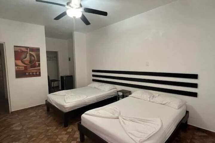 Room 5 of 17