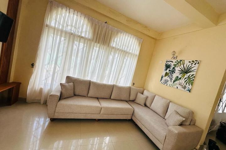 Room 14 of 28
