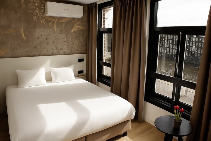 Room 63 of 94