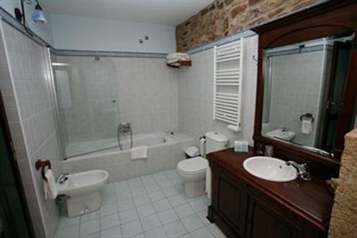 Room 3 of 35
