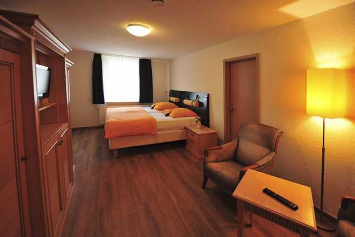 Room 3 of 11