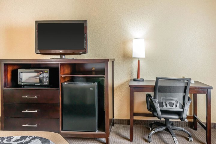Room 15 of 52