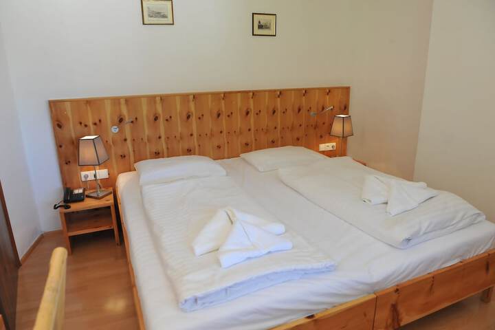 Room 25 of 101