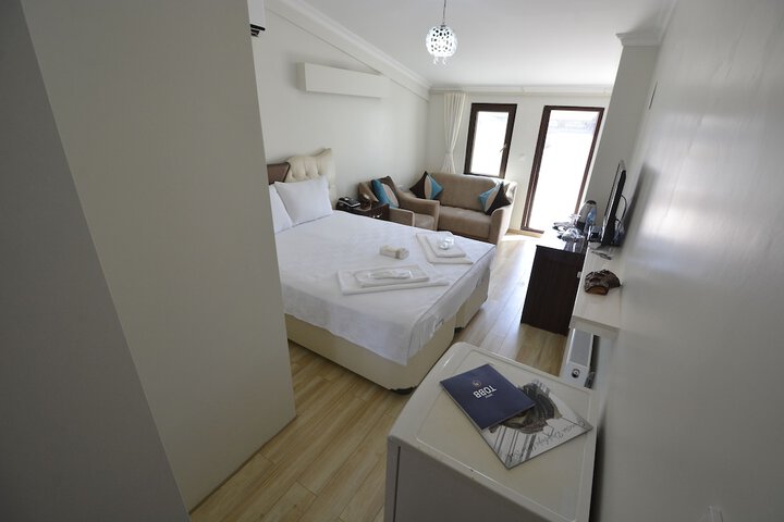 Room 9 of 22