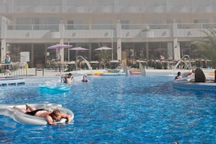 Pool Hotel