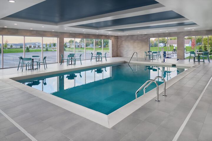 Photo of Home2 Suites by Hilton Frankenmuth Pool