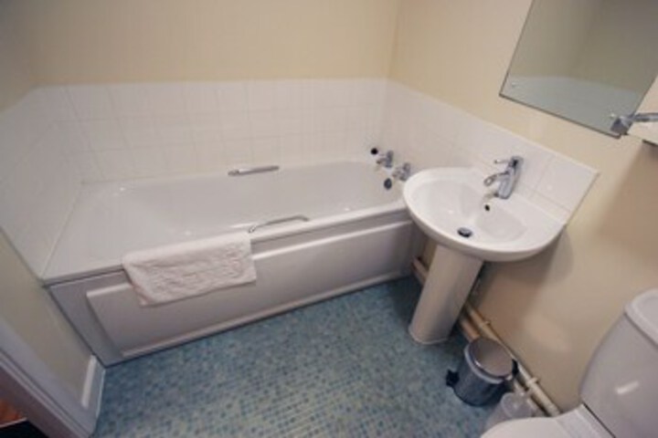 Room 6 of 15