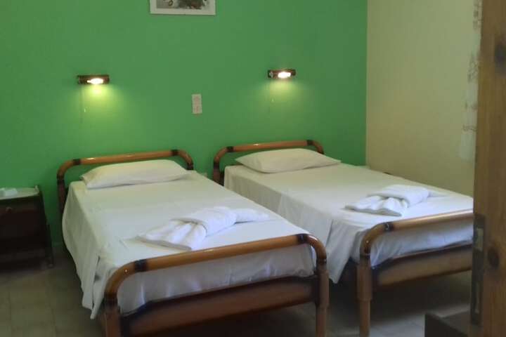 Room 5 of 129