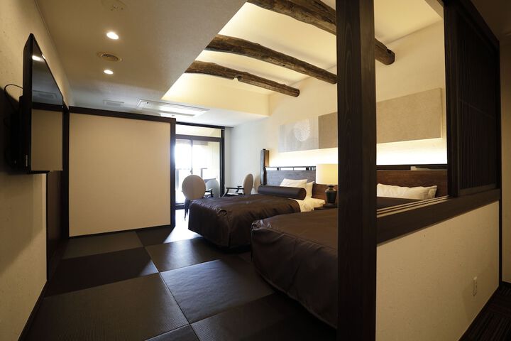 Room 17 of 87