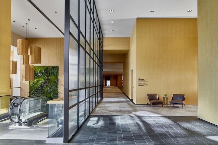 Meeting facility