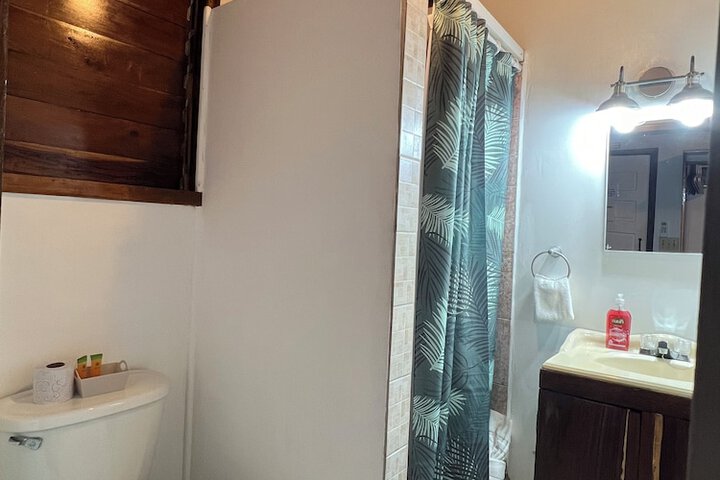 Room 118 of 180