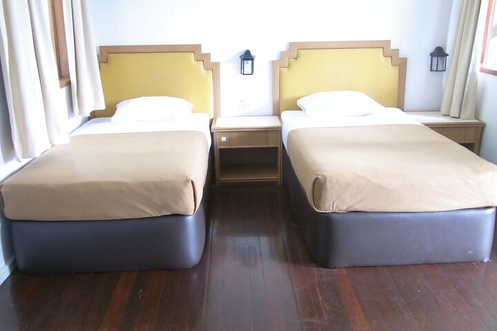 Room 8 of 58