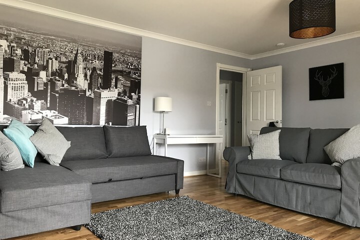 Room 17 of 33