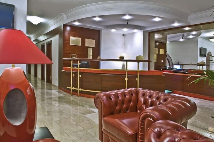 Hotel Lobby