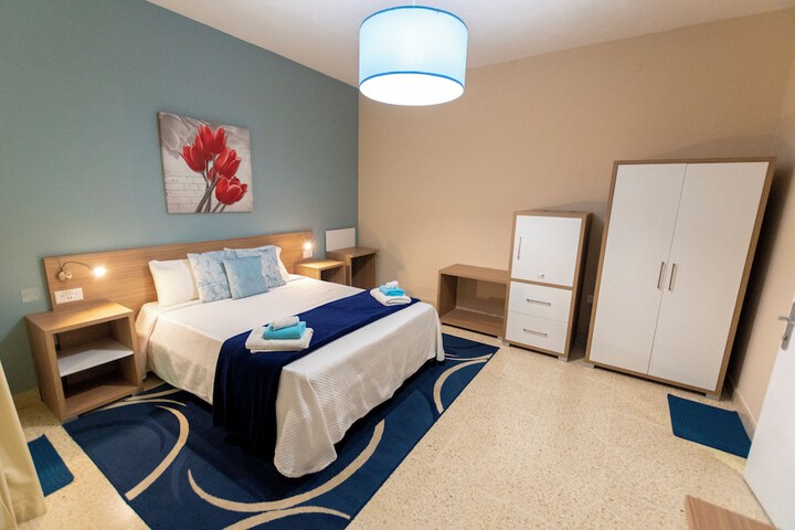 Room 15 of 82