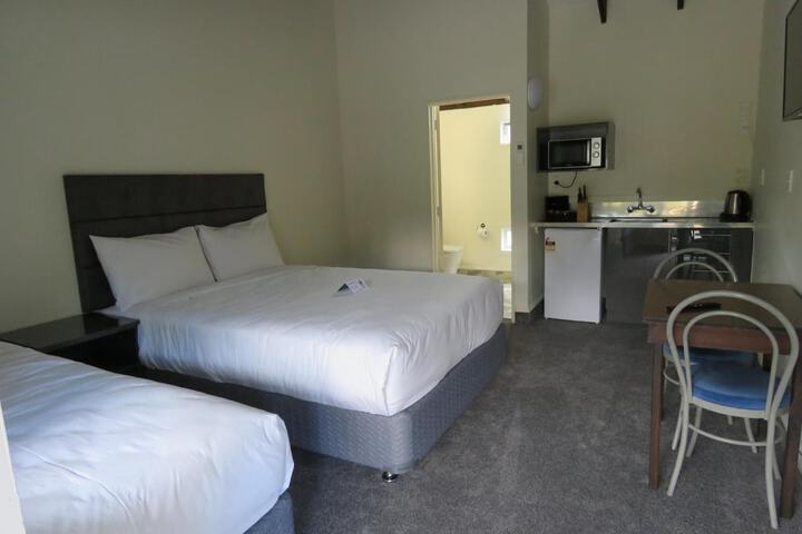 Room 8 of 46