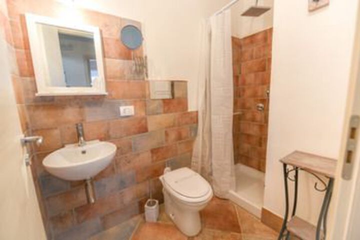 Room 4 of 26
