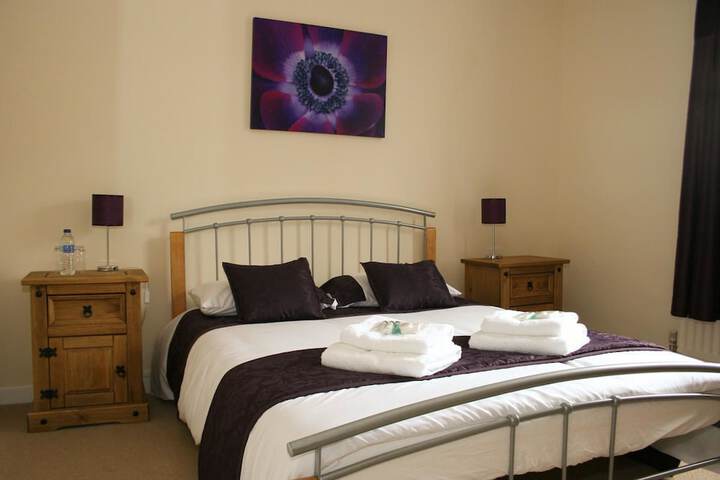 Room 4 of 42