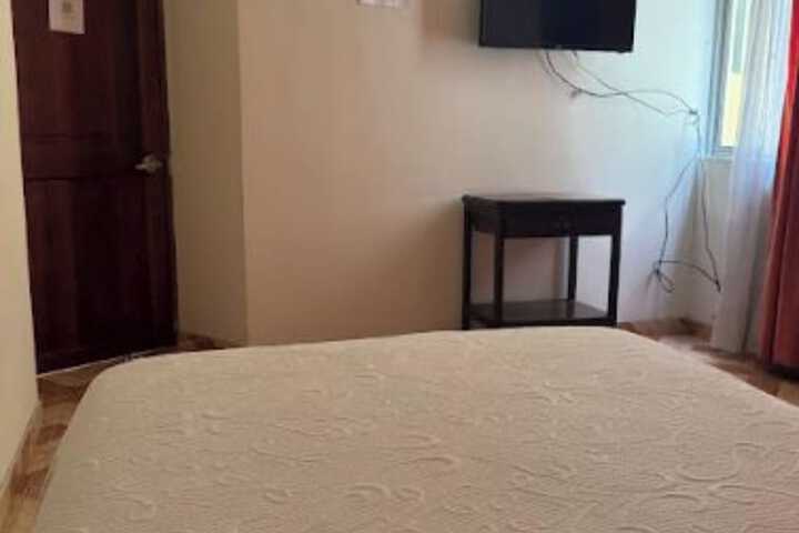 Room 18 of 39