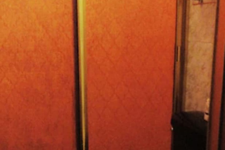 Room 13 of 21