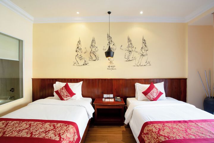Room 3 of 21