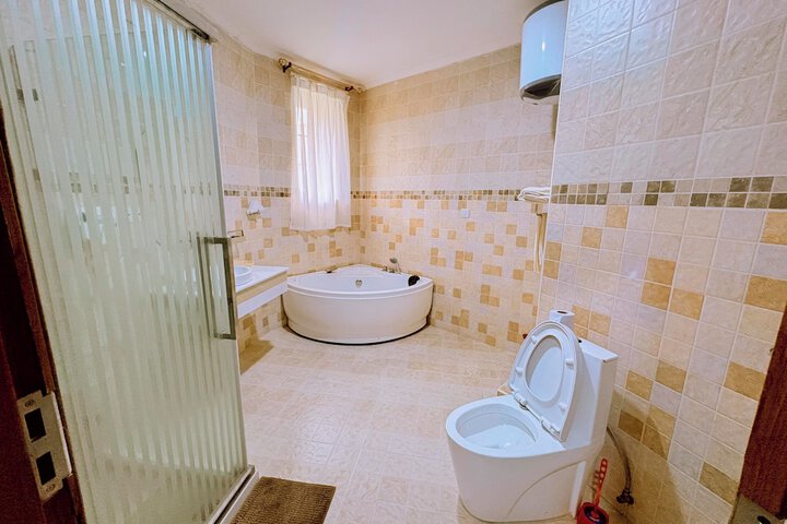 Room 20 of 35