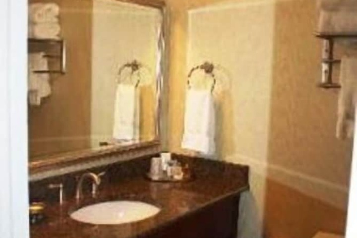 Bathroom sink