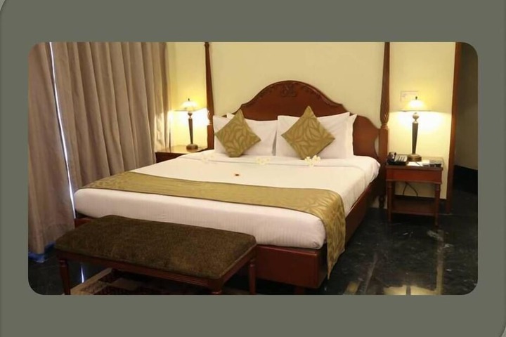 Room 3 of 35