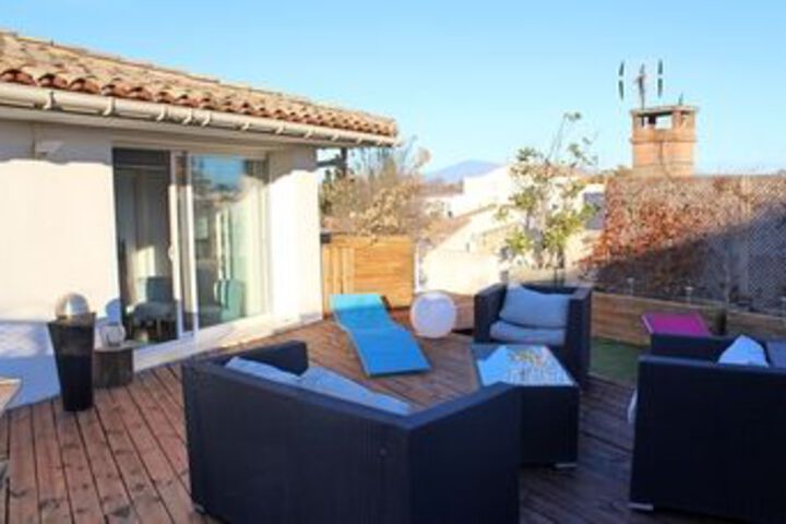 Terrace/Patio 18 of 19