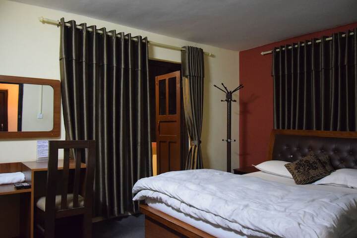 Room 16 of 31