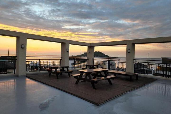 Jeju hyeopjae howl stay