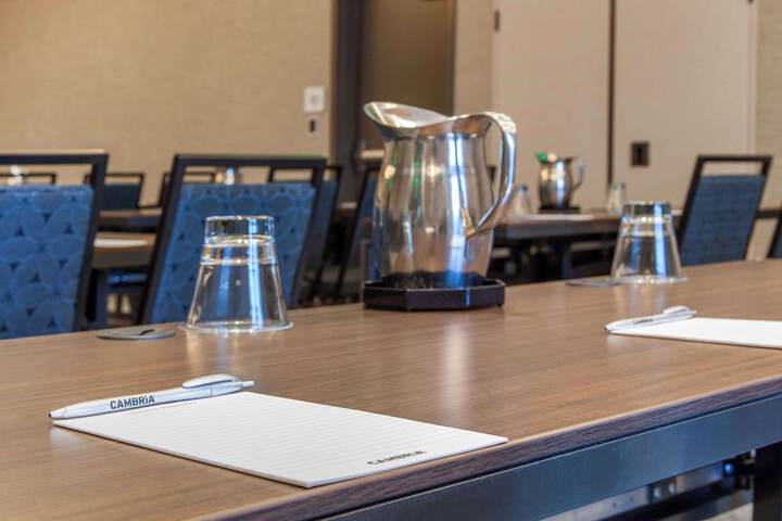 Meeting facility